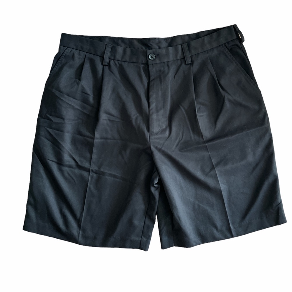 IZOD Golf Black Shorts With Pleats Mens 38
